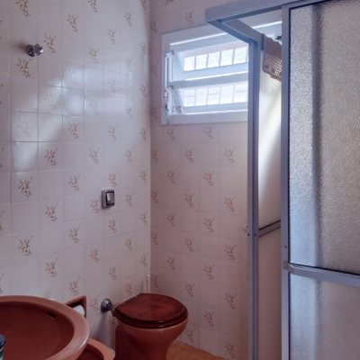 Casa Residencial com 127m², 3 quartos, 3 garagens, no bairro Canasvieiras em Florianópolis