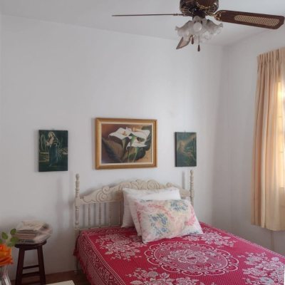 Casa Residencial com 127m², 3 quartos, 3 garagens, no bairro Canasvieiras em Florianópolis