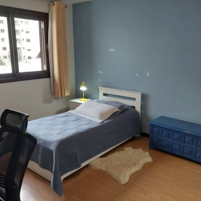 Casa Residencial com 220m², 4 quartos, 2 suítes, 2 garagens, no bairro Córrego Grande em Florianópolis