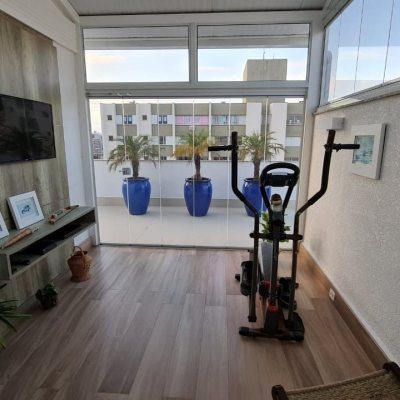 Cobertura com 173m², 2 quartos, 1 suíte, 1 garagem, no bairro Centro em Florianópolis