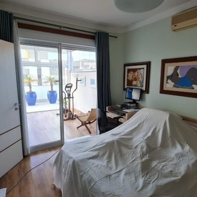 Cobertura com 173m², 2 quartos, 1 suíte, 1 garagem, no bairro Centro em Florianópolis