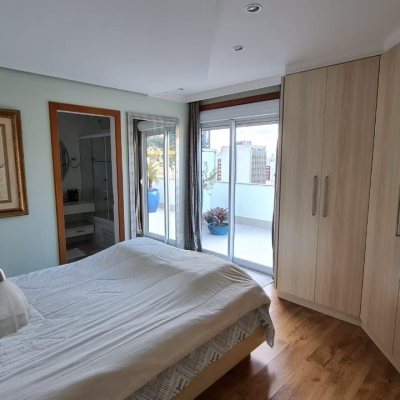 Cobertura com 173m², 2 quartos, 1 suíte, 1 garagem, no bairro Centro em Florianópolis