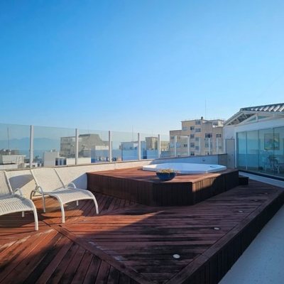 Cobertura com 173m², 2 quartos, 1 suíte, 1 garagem, no bairro Centro em Florianópolis