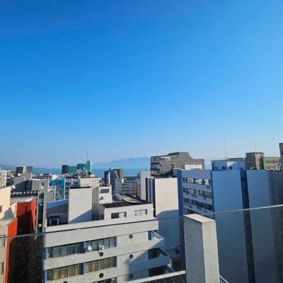 Cobertura com 173m², 2 quartos, 1 suíte, 1 garagem, no bairro Centro em Florianópolis