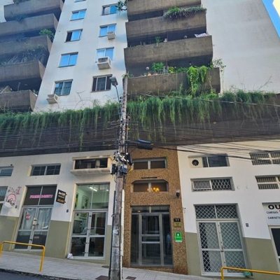Cobertura com 173m², 2 quartos, 1 suíte, 1 garagem, no bairro Centro em Florianópolis