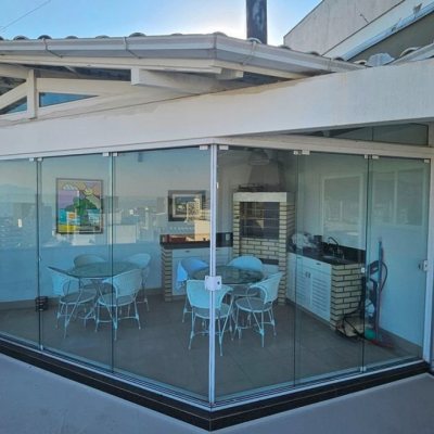 Cobertura com 173m², 2 quartos, 1 suíte, 1 garagem, no bairro Centro em Florianópolis