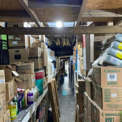 Galpão/Loja com 1000m², no bairro Cachoeira Do Bom Jesus em Florianópolis