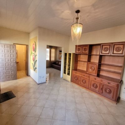 Casa Residencial com 138m², 3 quartos, 1 suíte, 4 garagens, no bairro Balneário em Florianópolis