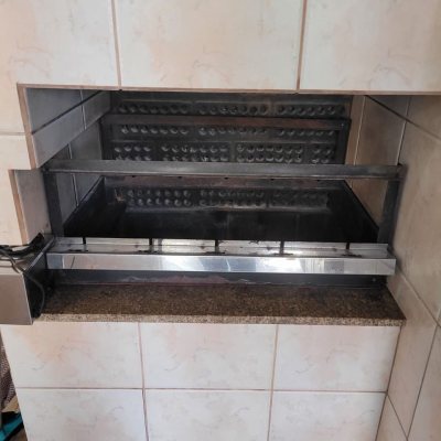 Casa Residencial com 138m², 3 quartos, 1 suíte, 4 garagens, no bairro Balneário em Florianópolis