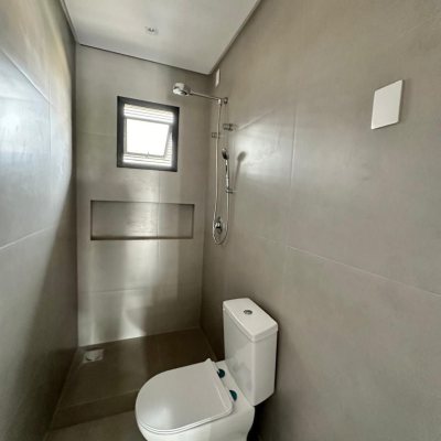 Casa Residencial com 165m², 3 quartos, 3 suítes, 4 garagens, no bairro Ingleses do Rio Vermelho em Florianópolis