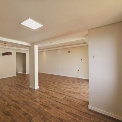 Apartamentos com 108m², 3 quartos, 1 suíte, 1 garagem, no bairro Bom Abrigo em Florianópolis