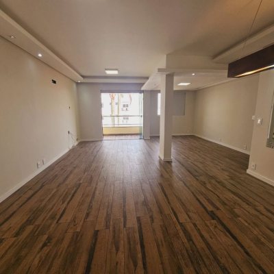 Apartamentos com 108m², 3 quartos, 1 suíte, 1 garagem, no bairro Bom Abrigo em Florianópolis