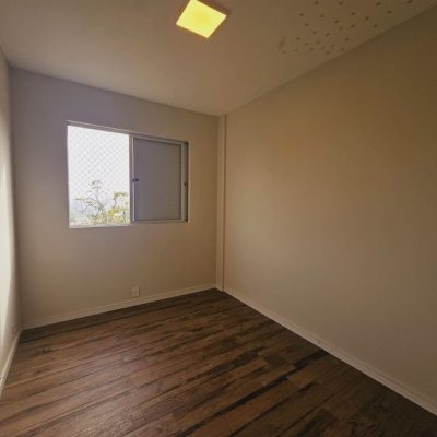 Apartamentos com 108m², 3 quartos, 1 suíte, 1 garagem, no bairro Bom Abrigo em Florianópolis