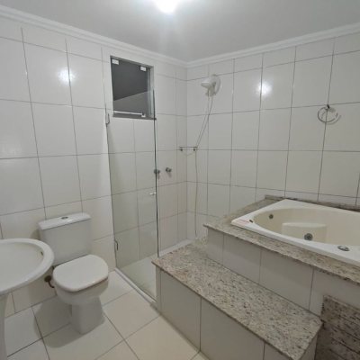 Casa em Condomínio com 287m², 6 quartos (sendo 4 suítes), 3 garagens, no bairro Bosque Das Mansões em São José