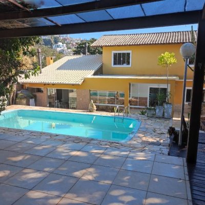 Casa em Condomínio com 287m², 6 quartos (sendo 4 suítes), 3 garagens, no bairro Bosque Das Mansões em São José