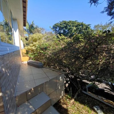 Casa em Condomínio com 287m², 6 quartos (sendo 4 suítes), 3 garagens, no bairro Bosque Das Mansões em São José