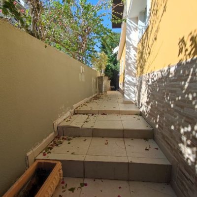 Casa em Condomínio com 287m², 6 quartos (sendo 4 suítes), 3 garagens, no bairro Bosque Das Mansões em São José