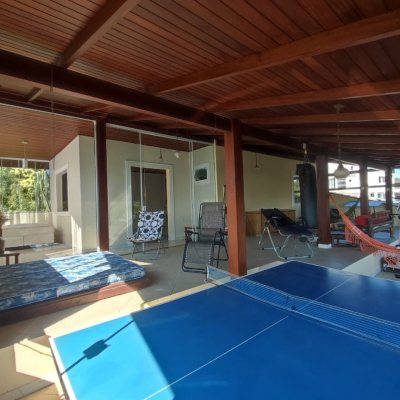 Casa em Condomínio com 287m², 6 quartos (sendo 4 suítes), 3 garagens, no bairro Bosque Das Mansões em São José