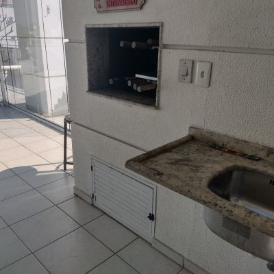 Cobertura com 348m², 4 quartos, 2 suítes, 4 garagens, no bairro Estreito em Florianópolis