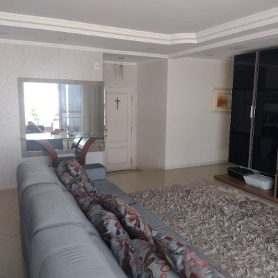 Cobertura com 348m², 4 quartos, 2 suítes, 4 garagens, no bairro Estreito em Florianópolis