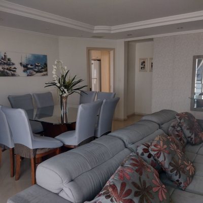 Cobertura com 348m², 4 quartos, 2 suítes, 4 garagens, no bairro Estreito em Florianópolis