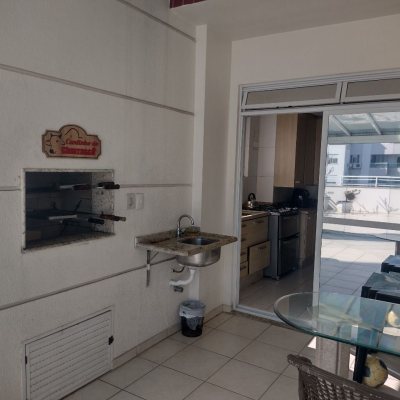 Cobertura com 348m², 4 quartos, 2 suítes, 4 garagens, no bairro Estreito em Florianópolis