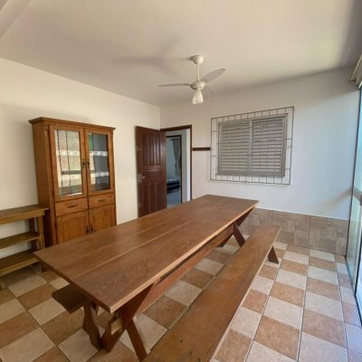 Casa Residencial/Comercial com 270m², 4 garagens, no bairro Ingleses do Rio Vermelho em Florianópolis