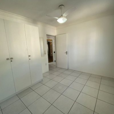 Casa Residencial/Comercial com 270m², 4 garagens, no bairro Ingleses do Rio Vermelho em Florianópolis