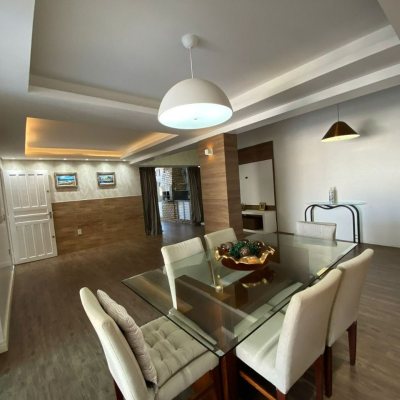 Casa Residencial/Comercial com 270m², 4 garagens, no bairro Ingleses do Rio Vermelho em Florianópolis