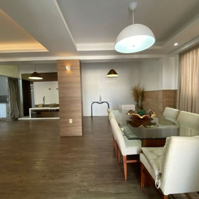 Casa Residencial/Comercial com 270m², 4 garagens, no bairro Ingleses do Rio Vermelho em Florianópolis