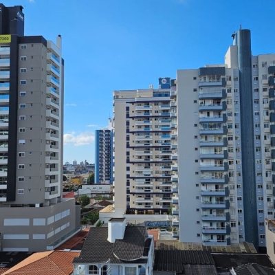 Apartamentos com 82m², 3 quartos, 1 garagem, no bairro Campinas em São José