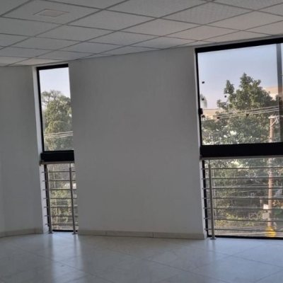 Sala com 42m², 1 garagem, no bairro Ingleses do Rio Vermelho em Florianópolis