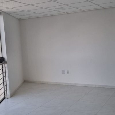 Sala com 42m², 1 garagem, no bairro Ingleses do Rio Vermelho em Florianópolis