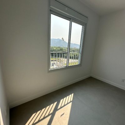 Apartamentos com 73m², 2 quartos, 1 suíte, 1 garagem, no bairro Açores em Florianópolis