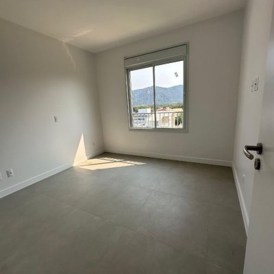 Apartamentos com 73m², 2 quartos, 1 suíte, 1 garagem, no bairro Açores em Florianópolis