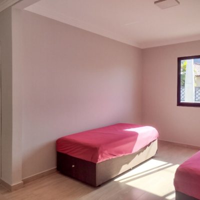 Casa Residencial com 132m², 4 quartos, 2 suítes, 2 garagens, no bairro Ingleses em Florianópolis