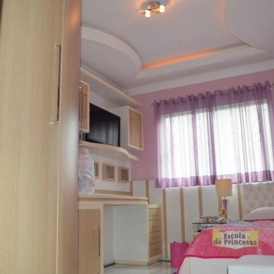 Casa em Condomínio com 400m², 3 quartos, 1 suíte, 2 garagens, no bairro Bosque Das Mansões em São José