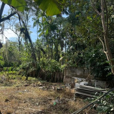 Terreno Comercial/Residencial com 1036m², no bairro Rio Tavares em Florianópolis