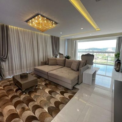 Cobertura com 240m², 3 quartos, 3 suítes, 3 garagens, no bairro Centro em Biguaçu