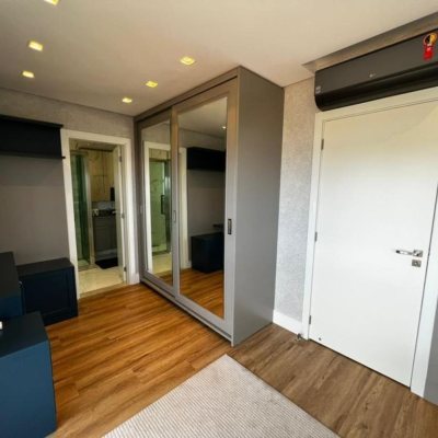 Cobertura com 240m², 3 quartos, 3 suítes, 3 garagens, no bairro Centro em Biguaçu