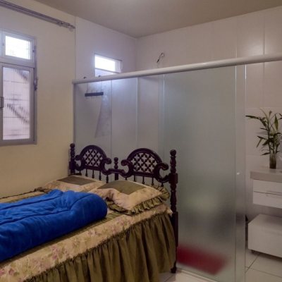 Casa Residencial com 133m², 5 quartos, 2 suítes, 3 garagens, no bairro Ingleses do Rio Vermelho em Florianópolis