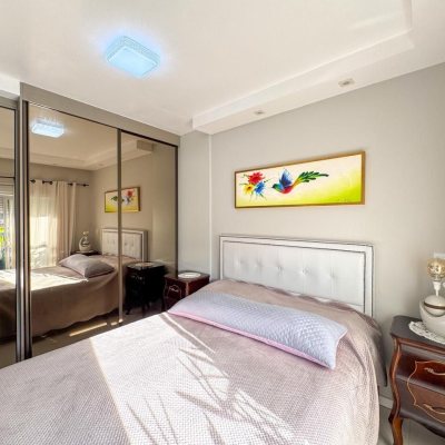 Cobertura com 156m², 4 quartos, 3 suítes, 2 garagens, no bairro Ingleses em Florianópolis