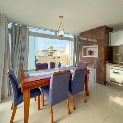 Cobertura com 156m², 4 quartos, 3 suítes, 2 garagens, no bairro Ingleses em Florianópolis