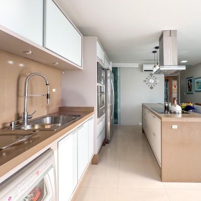 Cobertura com 156m², 4 quartos, 3 suítes, 2 garagens, no bairro Ingleses em Florianópolis