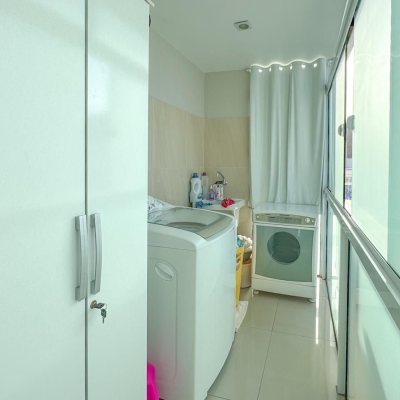 Cobertura com 156m², 4 quartos, 3 suítes, 2 garagens, no bairro Ingleses em Florianópolis