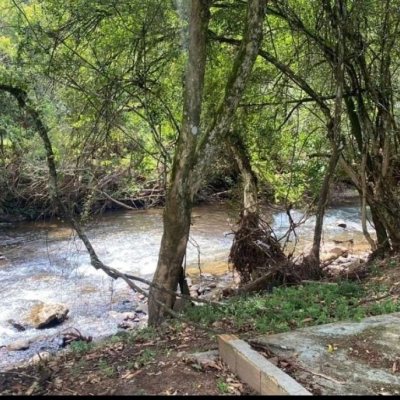 Casa Residencial com 250m², 4 quartos, 1 suíte, 2 garagens, no bairro Centro em Urubici