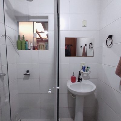 Casa Residencial com 70m², 2 quartos, 2 garagens, no bairro Potecas em São José