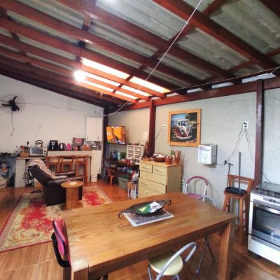 Casa Residencial com 70m², 2 quartos, 2 garagens, no bairro Potecas em São José