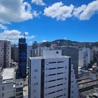 Apartamentos com 102m², 3 quartos, no bairro Centro em Florianópolis