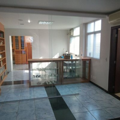 Apartamentos com 102m², 3 quartos, no bairro Centro em Florianópolis